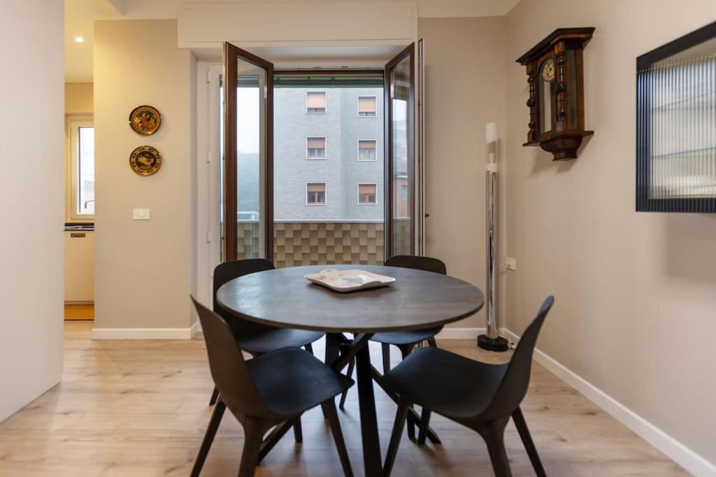 Apartment Wonderful 2 Bedrooms Fiera Area - Mirable Pm Mailand